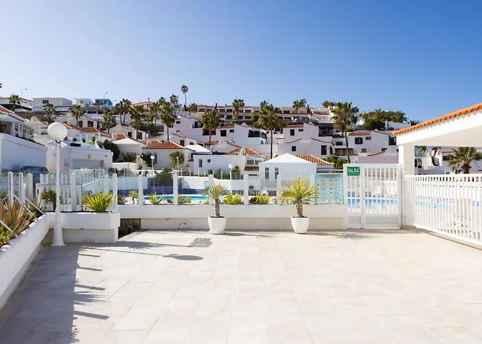 Home2book Stunning Views *