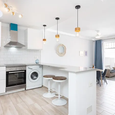 דירה Home2book Stunning Views אדחה