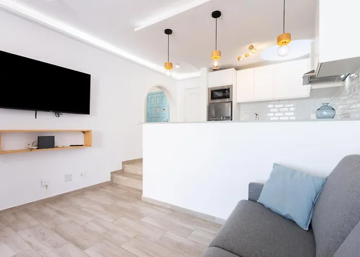 Διαμέρισμα Home2book Stunning Views *